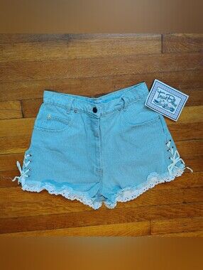 Vintage 90s High Waisted Denim Mom Jean Shorts Size 27" Small 4 NWT Deadstock